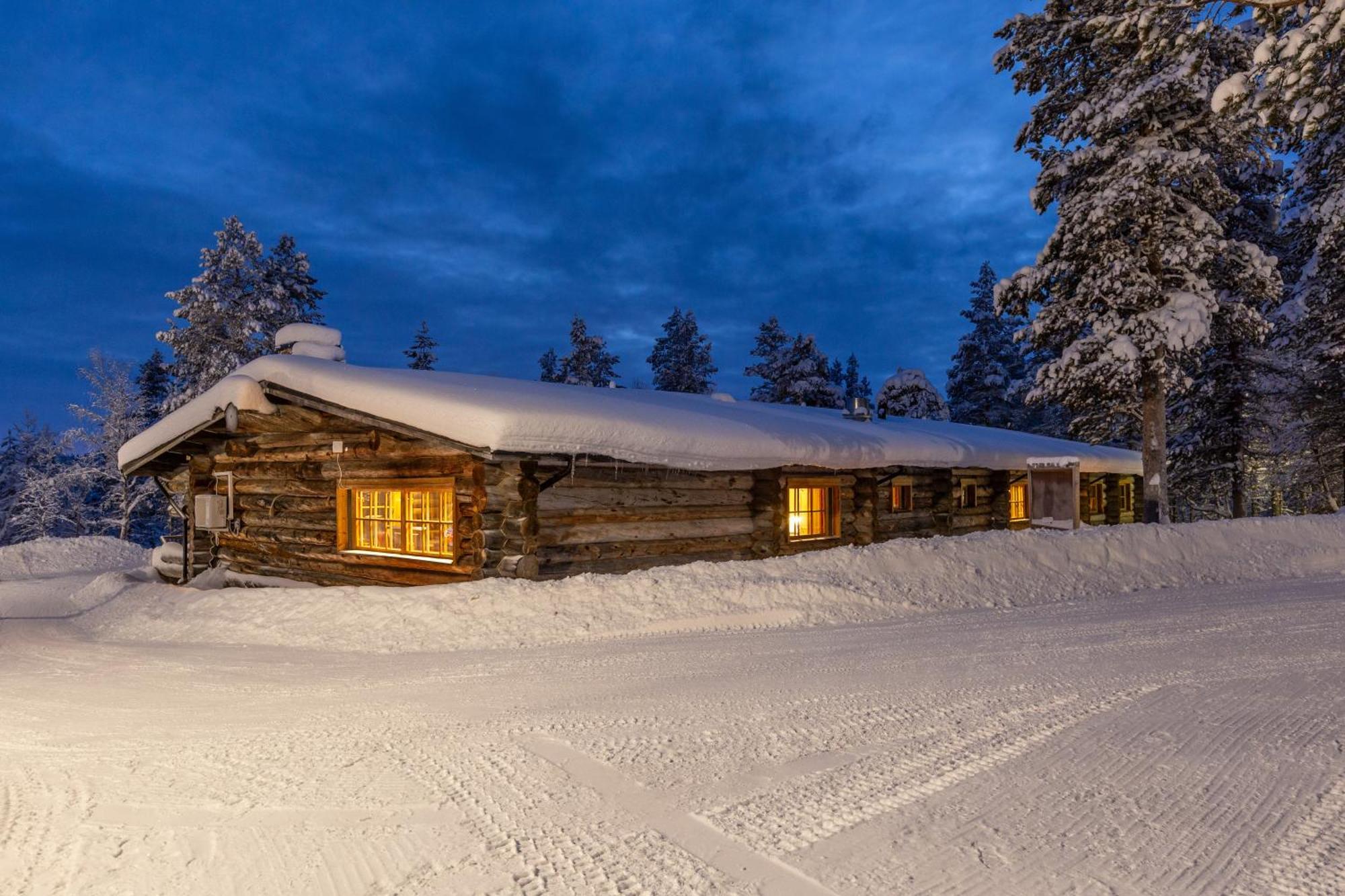 Kuukkeli Log Houses Aurora Resort Сааріселькя Екстер'єр фото
