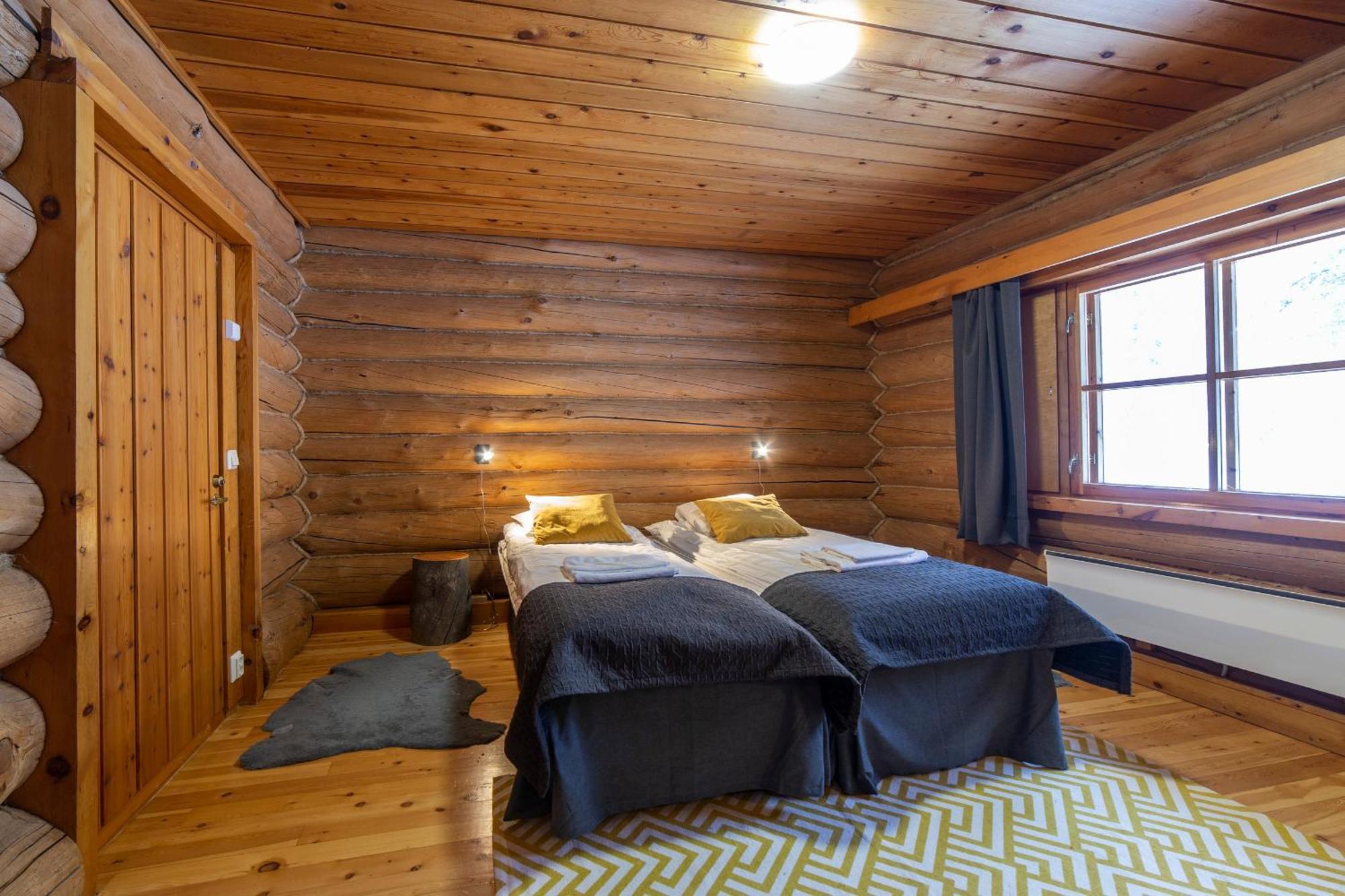Kuukkeli Log Houses Aurora Resort Сааріселькя Екстер'єр фото