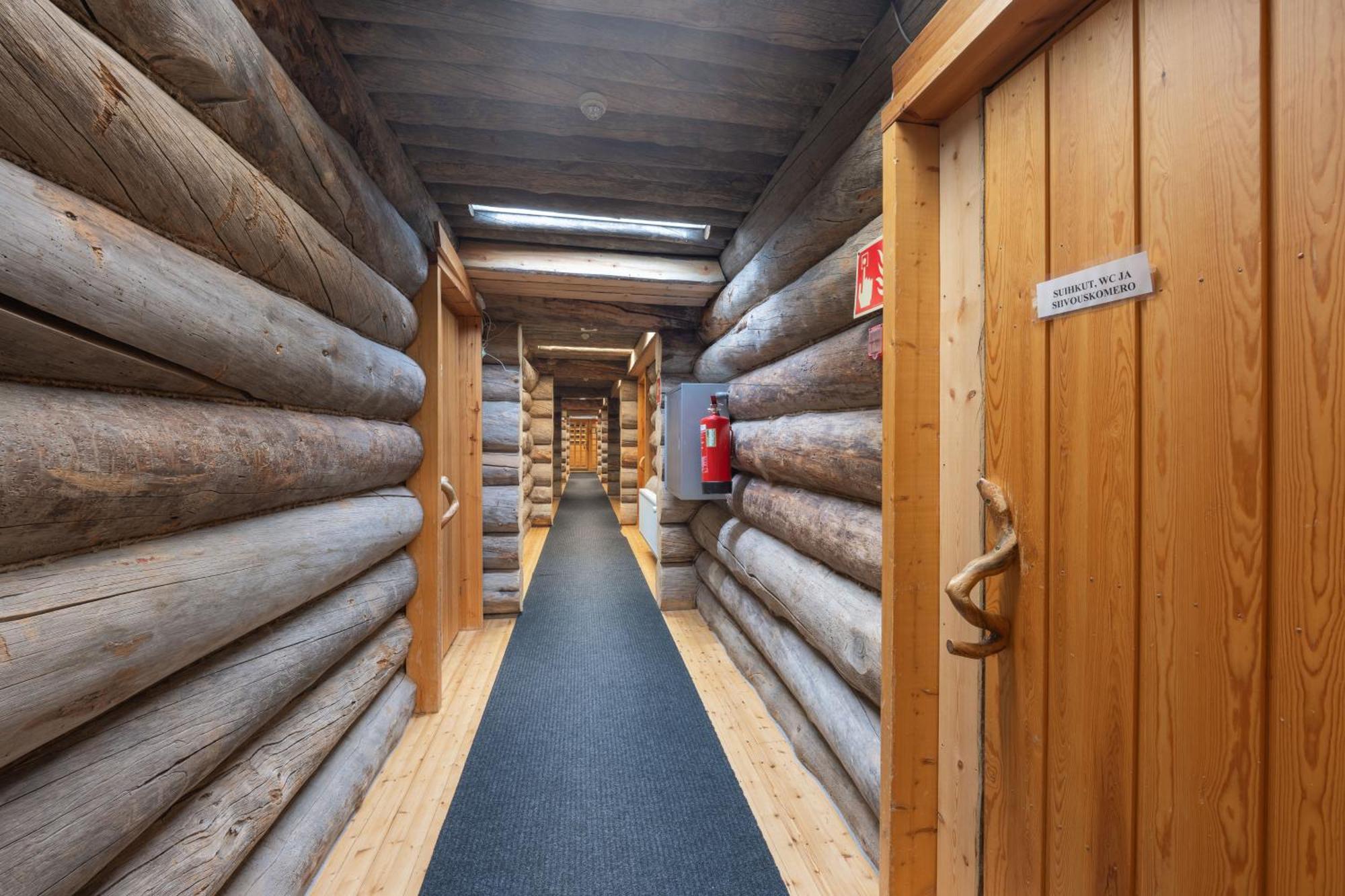 Kuukkeli Log Houses Aurora Resort Сааріселькя Екстер'єр фото