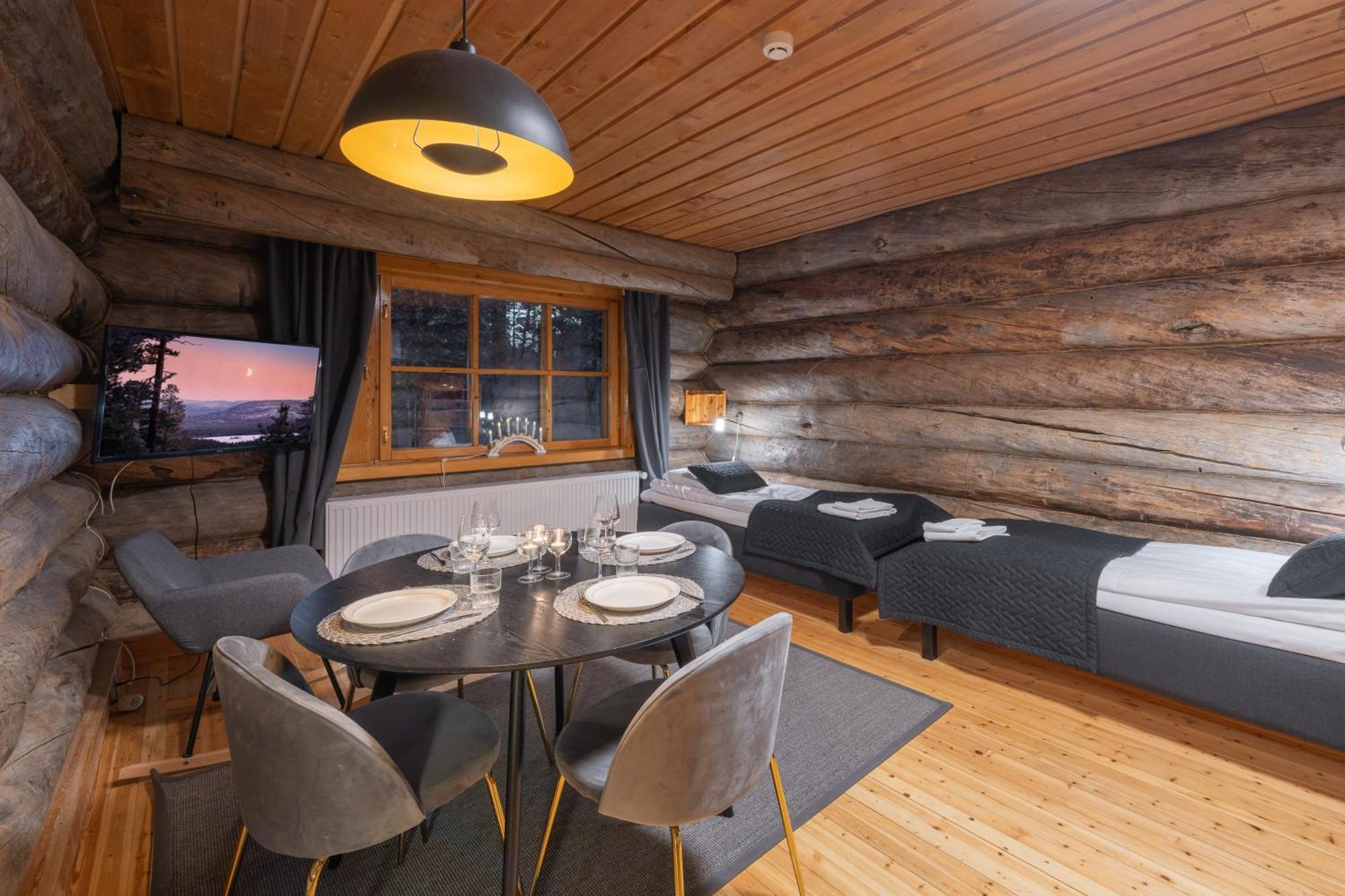 Kuukkeli Log Houses Aurora Resort Сааріселькя Екстер'єр фото