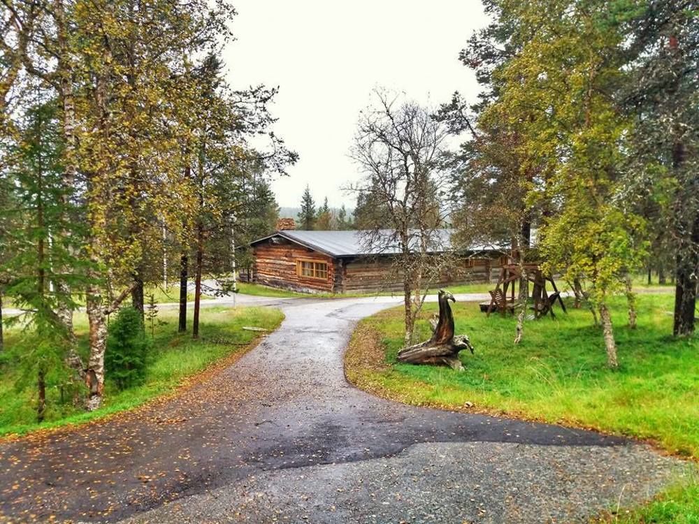 Kuukkeli Log Houses Aurora Resort Сааріселькя Екстер'єр фото